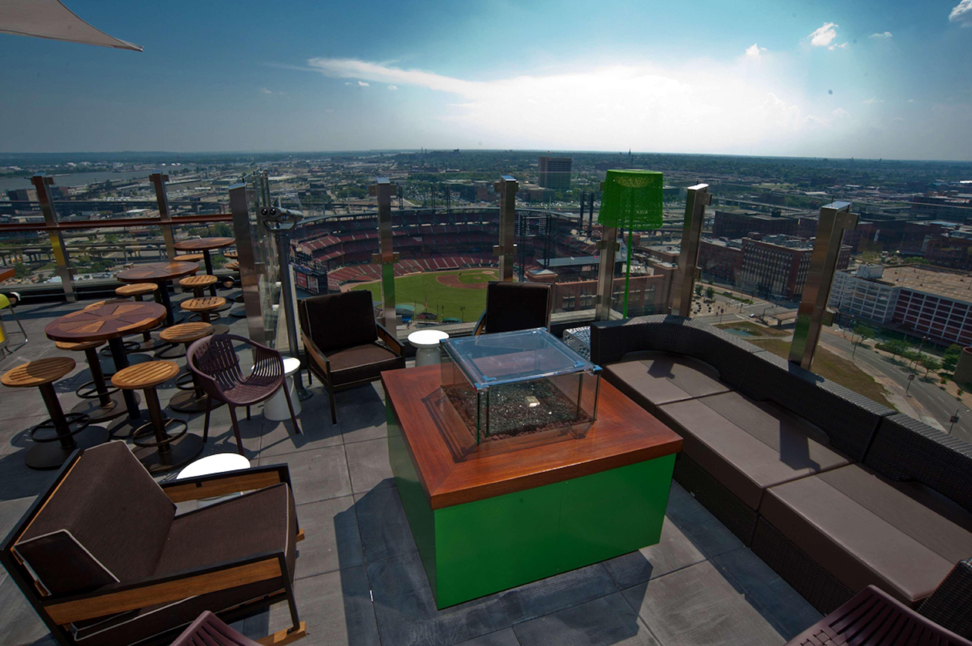 Hilton St. Louis At The Ballpark Extérieur photo