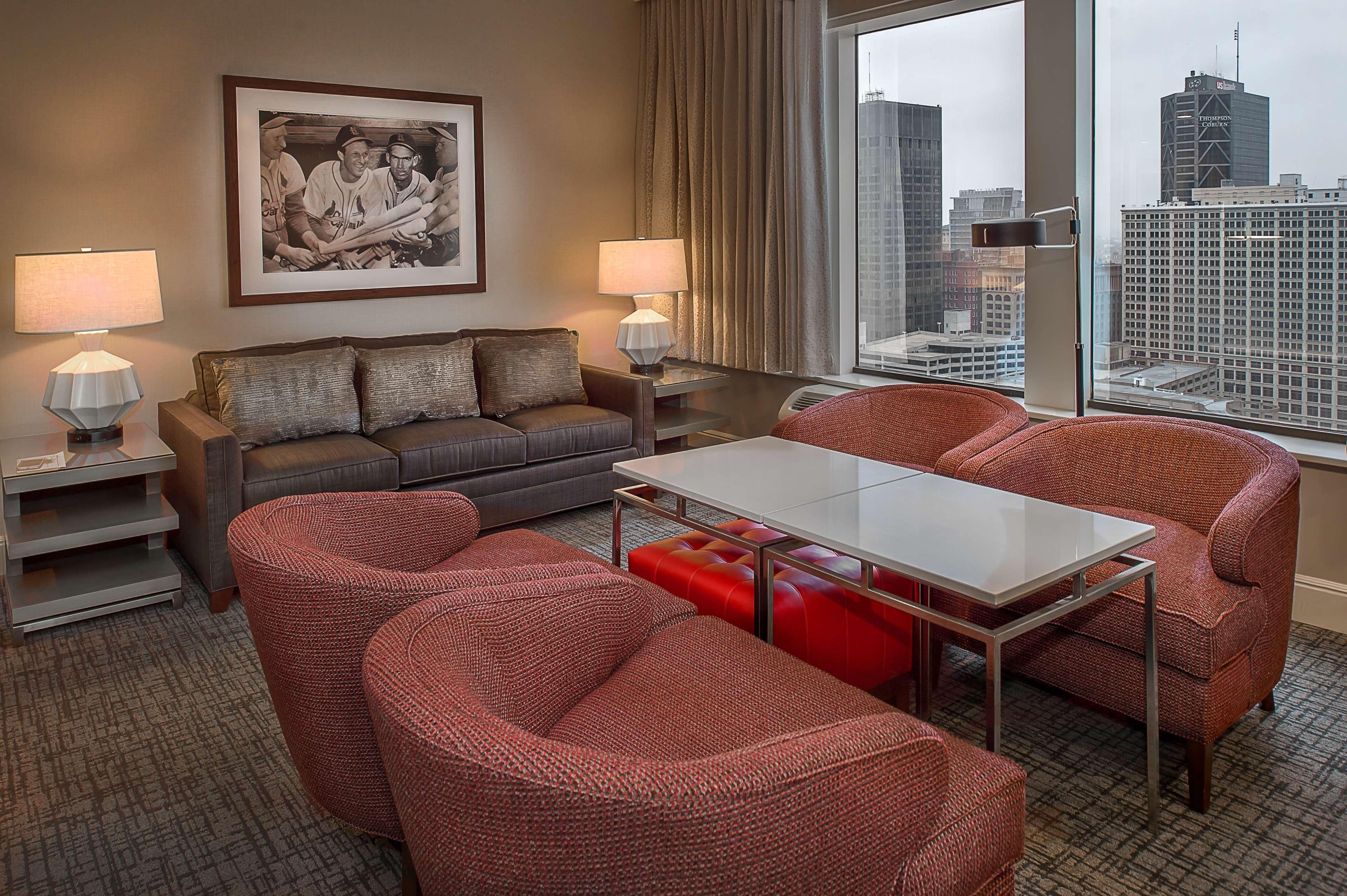 Hilton St. Louis At The Ballpark Extérieur photo