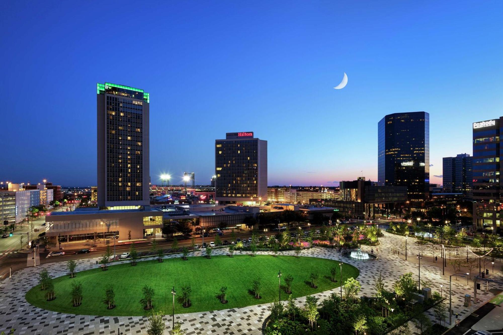 Hilton St. Louis At The Ballpark Extérieur photo
