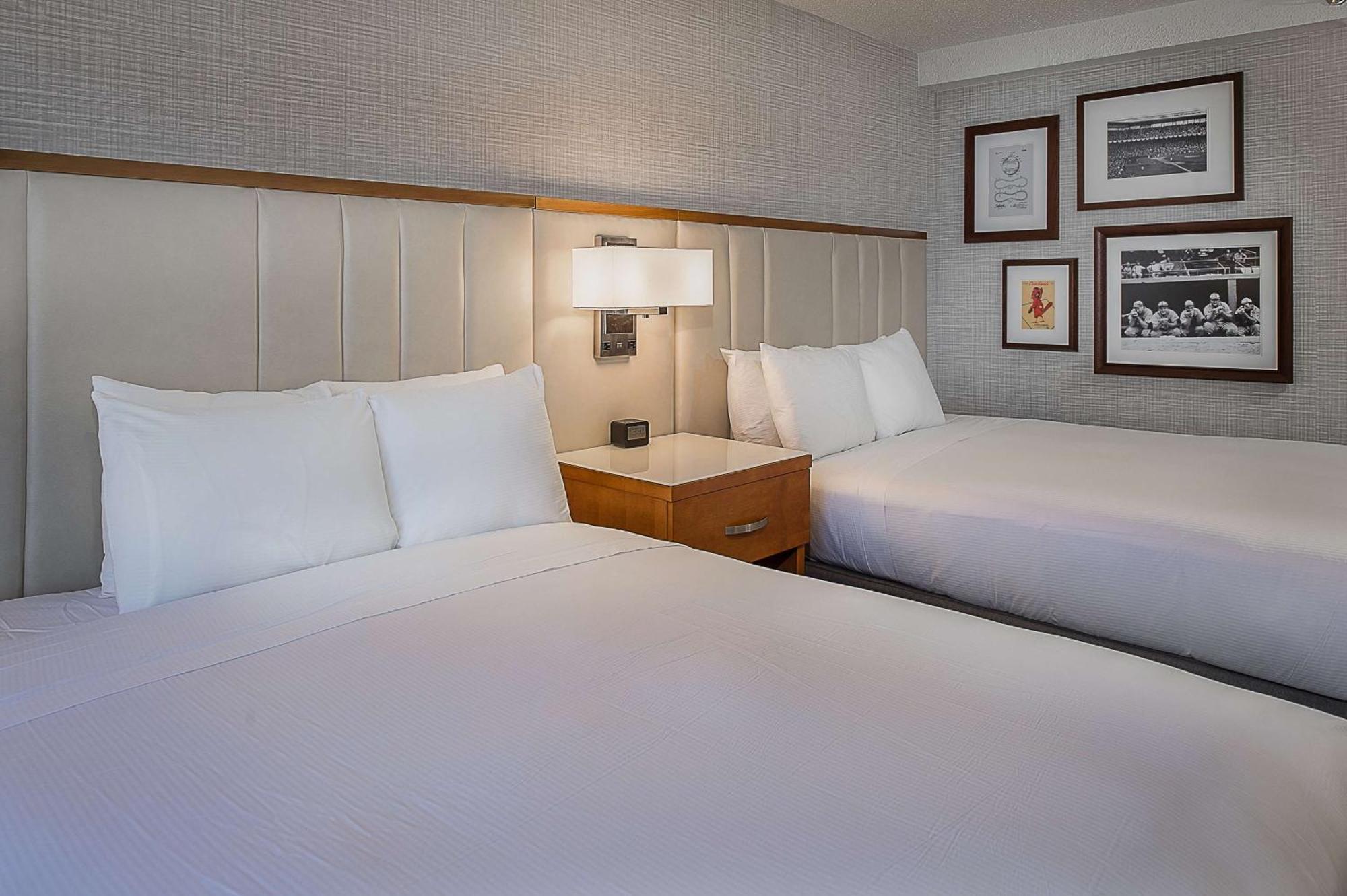 Hilton St. Louis At The Ballpark Extérieur photo