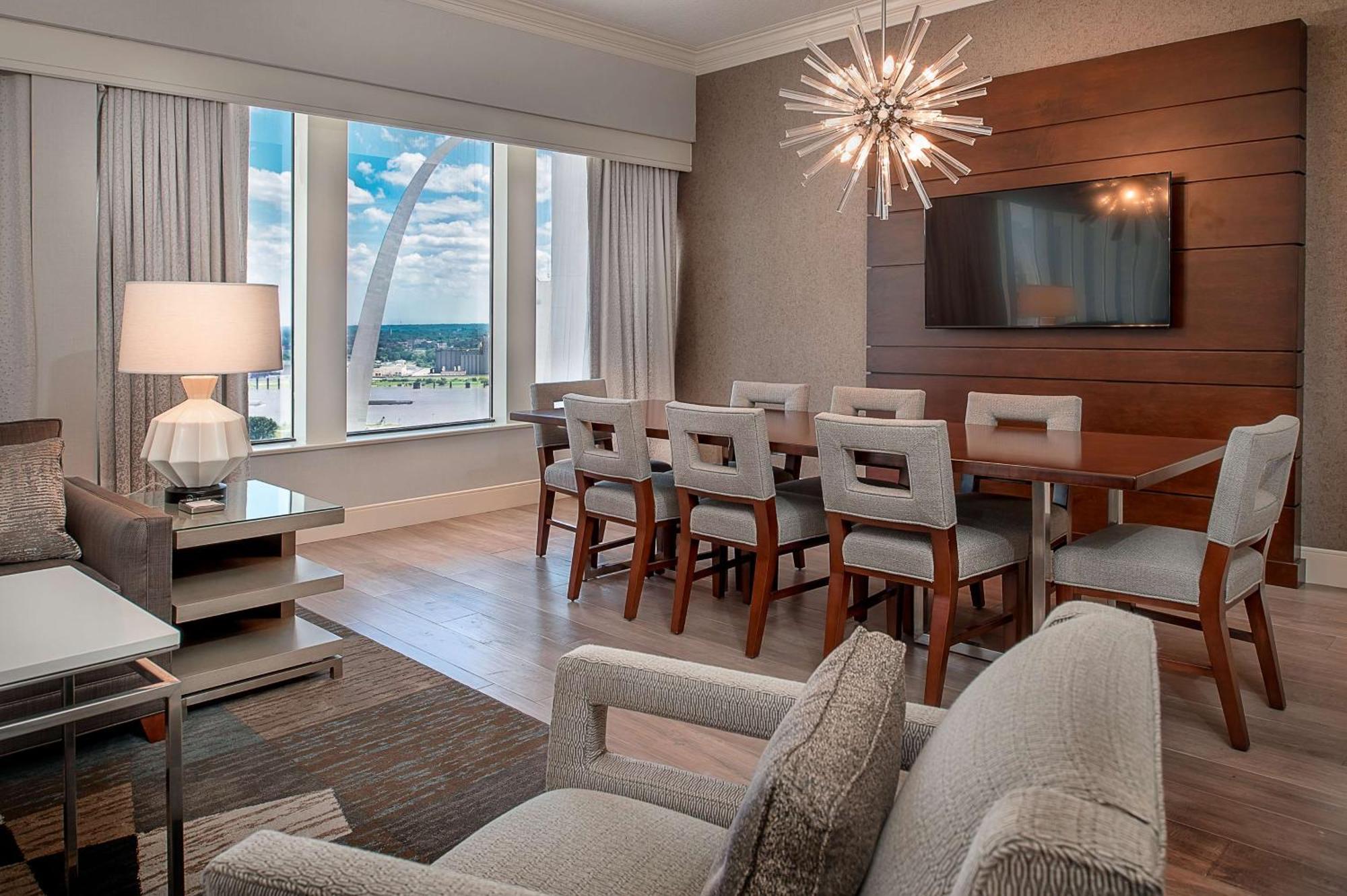 Hilton St. Louis At The Ballpark Extérieur photo